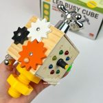 Wooden puzzle cube with LED - Image 4
